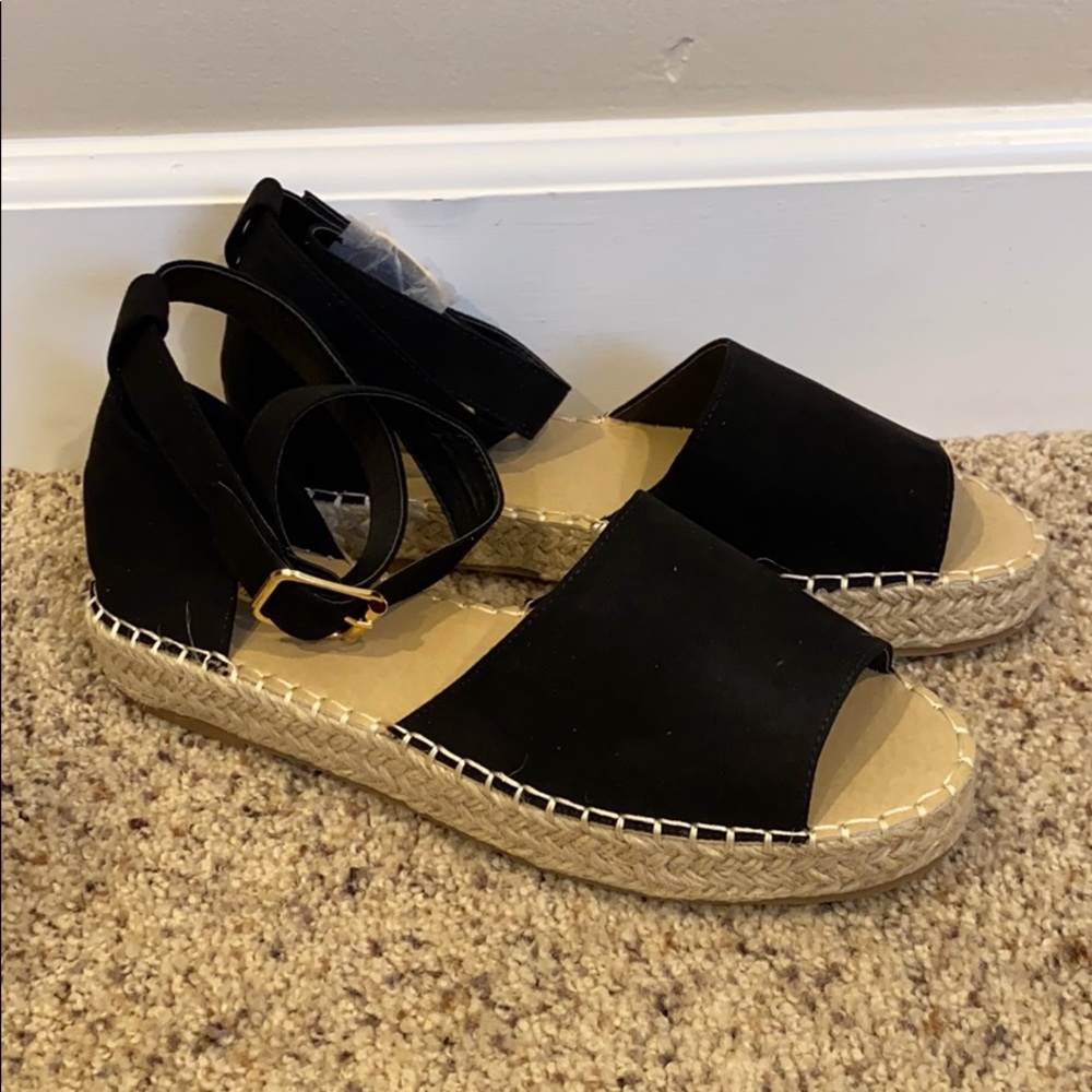 Black pretty little thing sandals